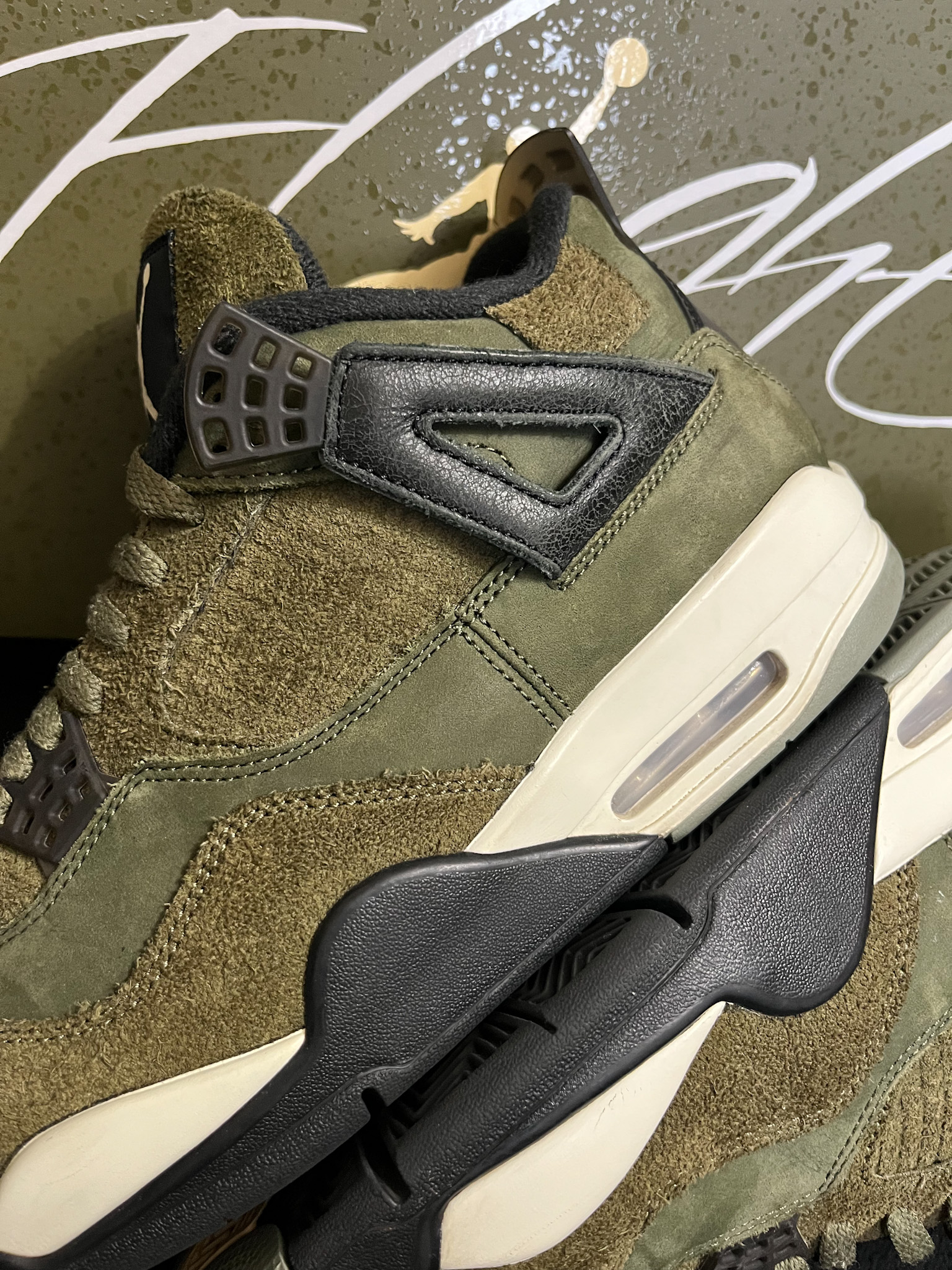 Air Jordan 4 SE Craft Medium Olive
